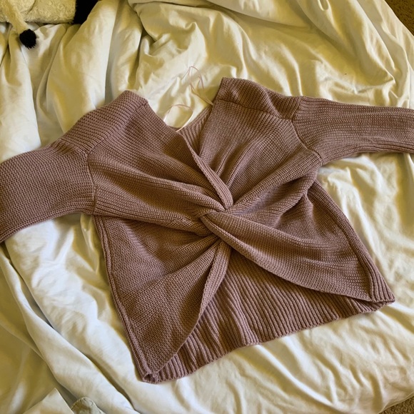 Sweater - Picture 4 of 4